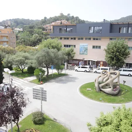 Aparthotel El Sol 3*