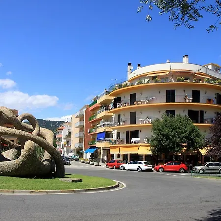 Aparthotel El Sol *